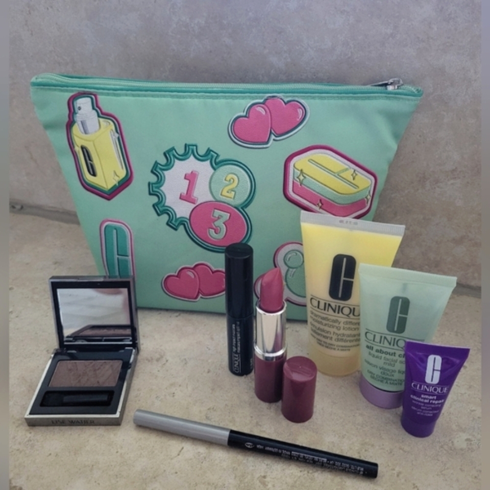 Clinique Make Up Travel Kit